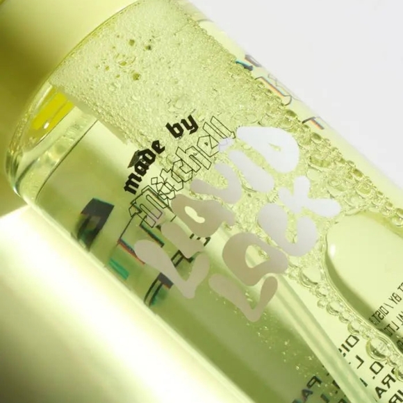 Made By Mitchell "Liquid Lock" Setting Spray - Picture 4 of 4